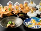 メイン料理の「熊野牛の本日の1皿」と「季節のご飯物」はライブキッチンにて出来立てをご用意します