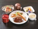 お子様ランチDX(小学生向け)… 3,000円(税込)