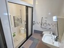 シャワー室、洗面所、トイレ