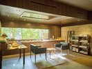 【売店】大切な方へのプレゼントに、湯河原らしい商品を取り揃えております。
