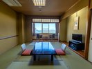 【客室】10畳〜12畳 ※部屋タイプにより設えが異なります。