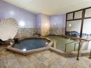 【大浴場】「姫の湯」内湯:天草のパールをイメージした女性らしいデザインが特徴