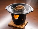 【アワビの踊り焼き】目の前で焼いた柔らか〜いアワビをレモン塩で♪