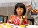 【浜焼き】お母さんに教わって初めての手巻き寿司が完成!