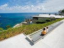 ホテルと水族館の間にある日和山海岸ミュージアムの足湯※ご入園の方はどなたでもご利用いただけます。
