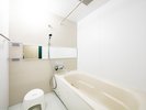�ySUITE Room Teak�z�L�X�Ƃ����o�X�^�u�ŃX�C�[�g���[���̓��ʂȁu�ʂ�����v���B