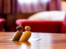 �ySUITE Room Rosewood�z�V�R�f�ނ����������~�j�}���ȏ������������q�l�����o�}���B