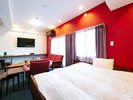 �ySUITE Room Rosewood�z�C������N�₩�ɍʂ�Ȃ�����ʂȋx�����Ԃ��G�X�R�[�g�B