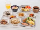 朝食盛り付け例