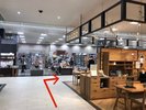 つきあたりを左折し、うつのみや書店の前で右折します