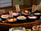 【朝食】島根といえば海鮮!朝から好きな海鮮で作れる贅沢な海鮮丼がおすすめ!