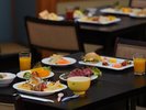 【朝食】お子様も喜ぶお料理やスイーツも充実!お子様用食器、チェアもご用意しております。