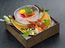 涼を味わう、旬魚のお造り五種盛り