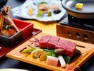 上質で甘みのある脂が特徴の「しまね和牛」。玉泉オリジナルのステーキソースと一緒にどうぞ