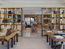 ショップ&カフェ アーティスティックな雑貨をはじめ、お菓子、小物等のショップアイテムなど