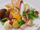 ヴィーガン/ファラフェル 「Our Farm」産の野菜を使用 ファインダイニング