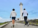 Cape 残波 ウォーキング ノルディックポールを使い、美しい海を望みながら残波岬の灯台を目指します。