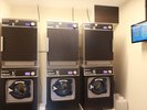 【ランドリーコーナー】館内に完備!長期滞在にも便利♪※オンライン決済のみ(現金利用不可)
