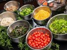 【お食事】朝食レストラン「シェフズレシピ」/本格和食を中心とした和洋バイキング(サラダコーナー)