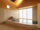 【About The Bath】栄蔵の湯 水平線を眺めながらゆっくりと。