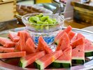 【夕食ビュッフェ】新潟県はスイカの名産地。日本海の潮風と輝く太陽が、あま〜いスイカを育てました。