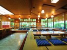 【やどりぎ】小腹がすいた、もう一杯飲みたい…という方へ。館内ラーメンコーナーです。営業時間21〜24時