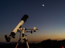 カフェラウンジには天体望遠鏡もご用意しております。