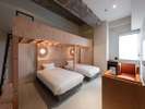 Moderate Loft�b2�i�x�b�h1��ƃ\�t�@�x�b�h�A�T�C�h�e�[�u��������c�C���̂������ł��B