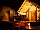 【stella】ドーム型テントと三角屋根のテントの2棟利用するステラ