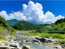 【夏】目の前を流れる湯舟川