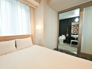 やさしさと機能性を両立したユニバーサルルーム。広々とした室内で快適なホテルステイをサポート