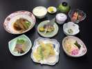 【夕定食】当館人気のお手軽メニューです♪(一例)