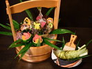 特典の一品料理♪刺身盛り合わせ、または和牛陶板焼きはご予約時にご選択いただけます。