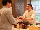 ライブキッチンでは鯛・和牛しゃぶしゃぶをご提供!お一人様何度もおかわりいただけます。