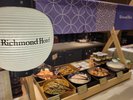 京都らしく提灯を。作りたての京おばんざいを日替わりでご用意いたします。