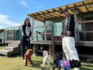 ペット専用トレーラーハウスで愛犬とグランピング♪