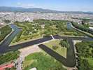 展望台から星型の五稜郭公園を見渡せます。