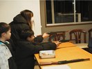冬に行った「竹灯りと屋台祭り」の射的・輪投げの画像。夏休みにお子様向けプレイルームを開放します。