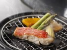 【土地の恵み会席】2026年夏 金目鯛のほうじ茶燻製焼き