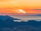 【十国峠】展望テラスから見える駿河湾に沈む美しい夕日。ホテルから車で約15分