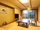 ☆あやめ亭1F 温泉露天風呂和洋室☆(53平米)かけ流しの温泉をお好きなだけ!