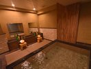 『和の湯』は畳敷き。2〜4名様・小さいお子様もご一緒に。