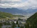 6階の廊下から見える塩田平・上田方面の景色。