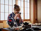 食事は朝夕とも個室食事処で