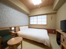 ■クイーンルーム【禁煙】■(160×195センチ)15.8〜15.9平米 サータ社ベッド完備