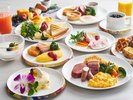 �yAllday Dining Parade (���H)�z���x�ł��K�ꂽ���Ȃ钩�H�́A�V����1���̃X�^�[�g�ɂ҂�����B