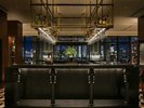 �yOcean Milano Seafood & Roast Beef�z�����ɂ͂��҂����킹�Ƀs�b�^���ȃo�[�J�E���^�[���B