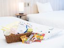 お子様用アメニティセット※お菓子はイメージです。
