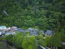 宿すぐそばの信仰を集める龍泉寺