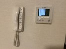 フロント直通の内線電話と、個別で調整していただけるエアコン。